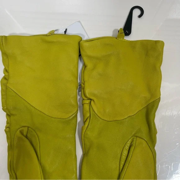 π NWT UGG Womenβs Leather Gloves π§€ Scrunched Logo Touchscreen | Size S - Picture 6 of 12